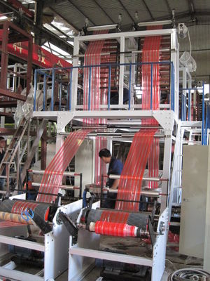 China Máquina de sopro do filme principal dobro do LDPE/HDPE usada para sacos de plástico dobro da cor fornecedor